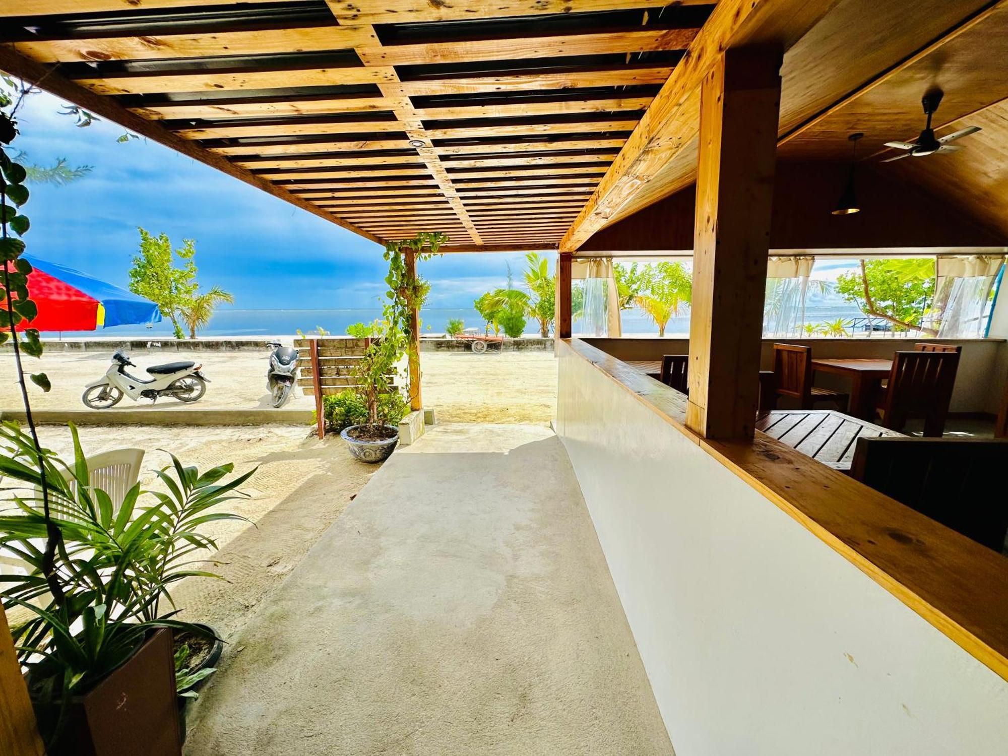 Pelican Beach Maafushi Luaran gambar